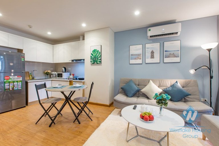 Nice two bedrooms apartment for rent in Hong Kong tower, Cau Giay district, Ha Noi.
